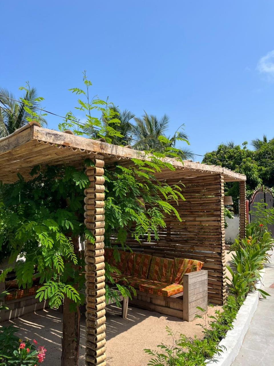 Kokrobite African Treasure Beach Resort מראה חיצוני תמונה