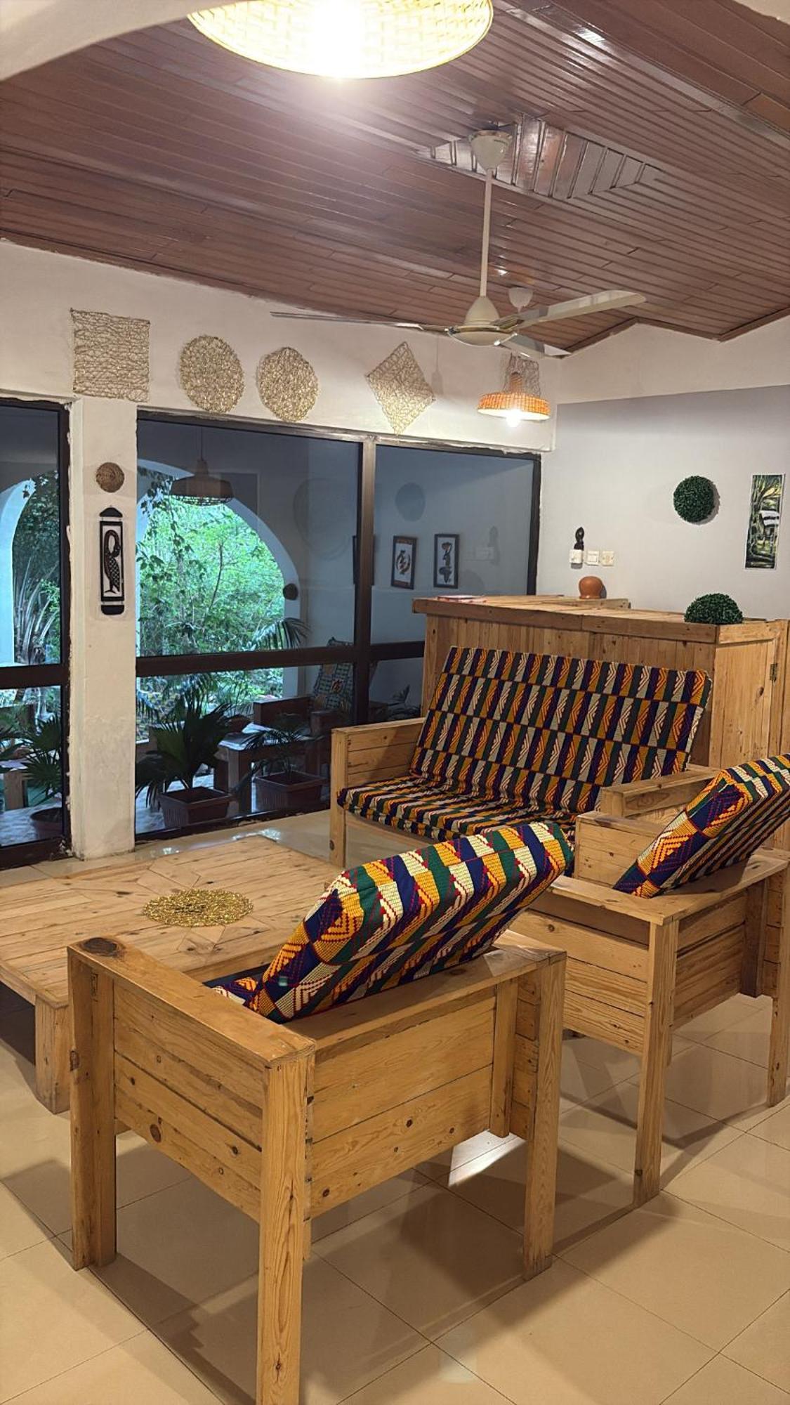 Kokrobite African Treasure Beach Resort מראה חיצוני תמונה