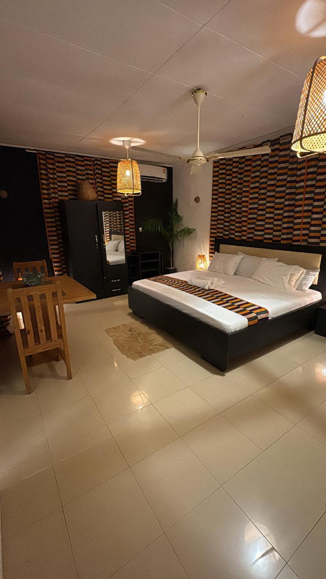Kokrobite African Treasure Beach Resort מראה חיצוני תמונה